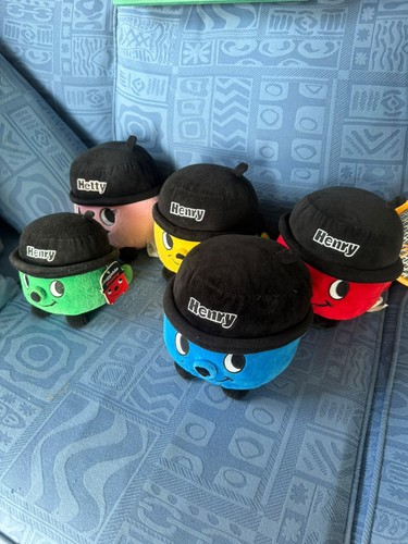 Huggable henry hoover - huggable,